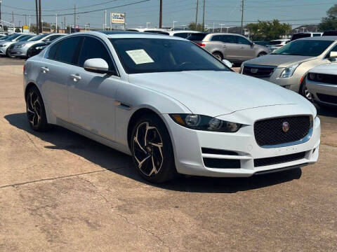 2017 Jaguar XE 25t