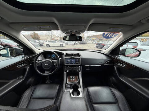 2017 Jaguar F-PACE 35t Prestige