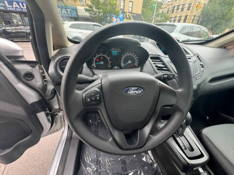 2017 Ford Fiesta SE