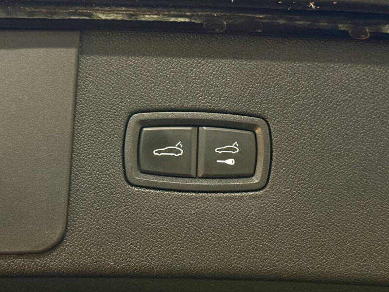 2022 Porsche Cayenne Platinum Edition
