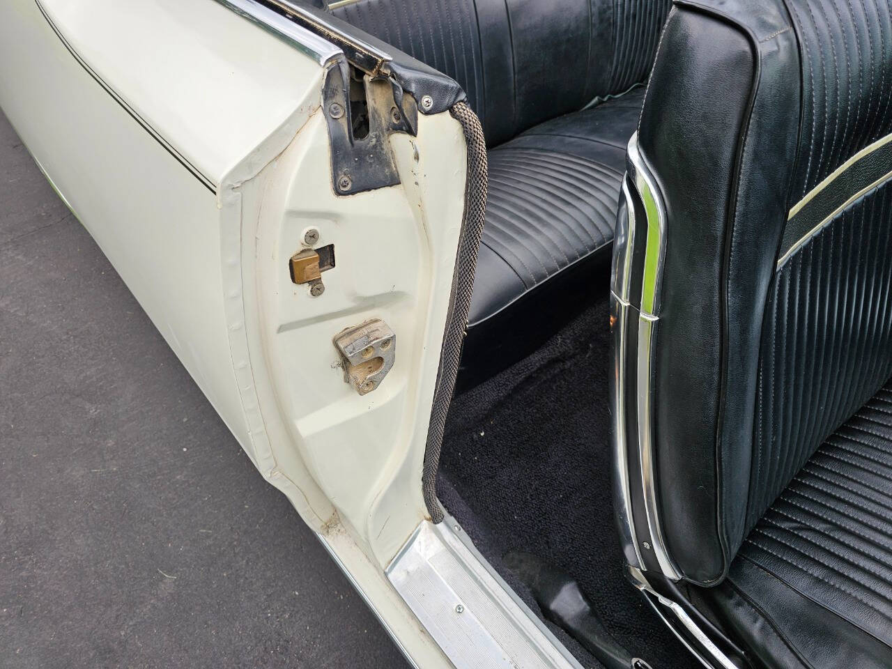 1967 Plymouth Sport Fury 30