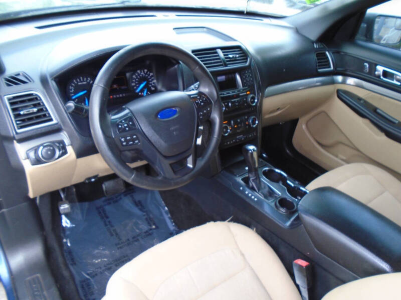 2016 Ford Explorer