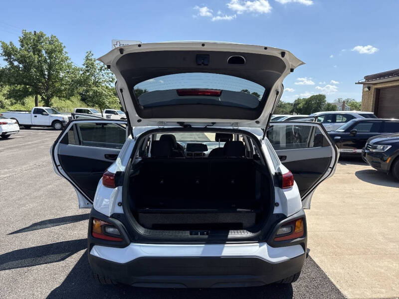 2021 Hyundai Kona SEL Plus