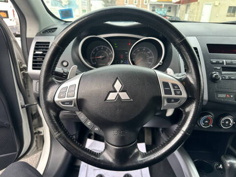 2012 Mitsubishi Outlander SE