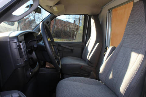 2025 Chevrolet Express 3500