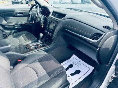 2017 Chevrolet Traverse LT