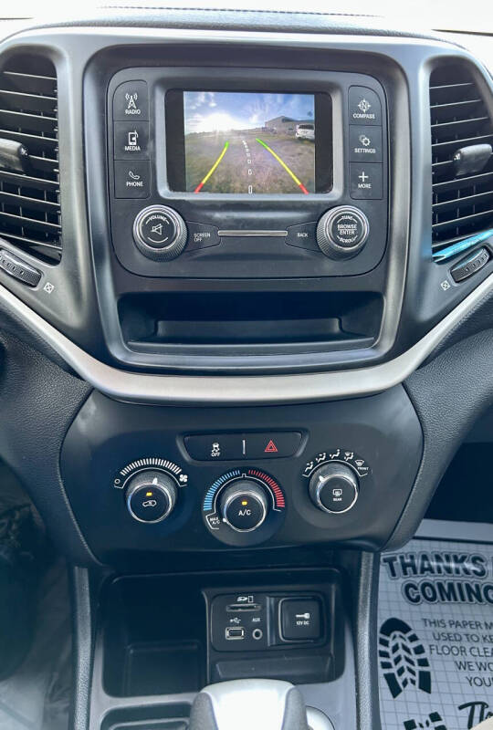 2016 Jeep Cherokee Sport