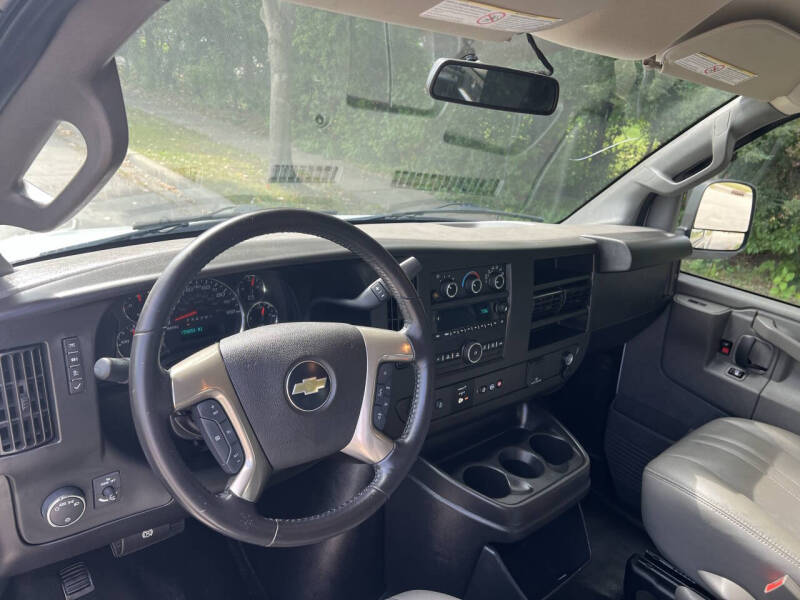 2019 Chevrolet Express 2500