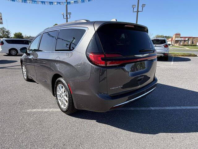 2022 Chrysler Pacifica Touring L