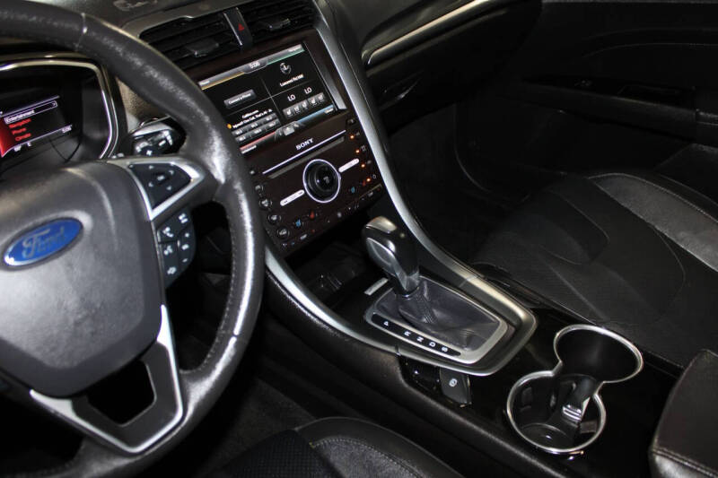 2016 Ford Fusion Titanium