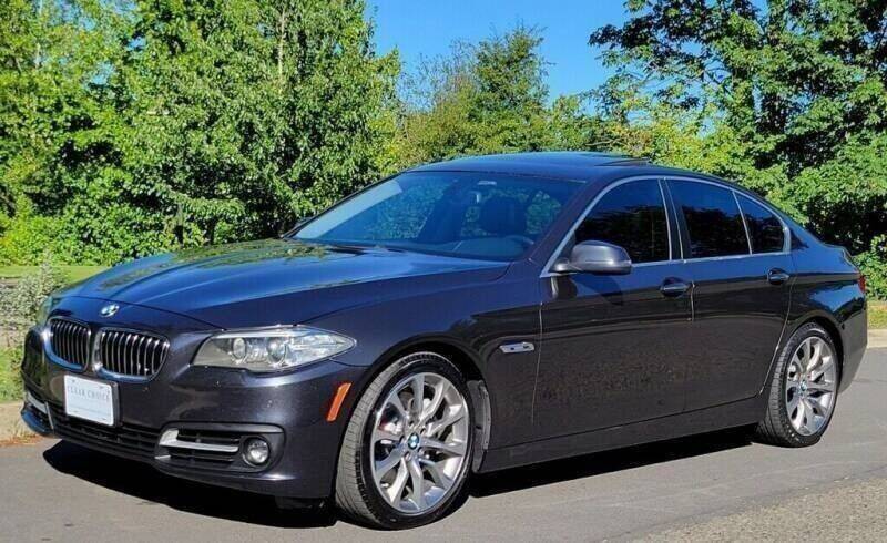 2016 BMW 5 Series for sale at CLEAR CHOICE AUTOMOTIVE in Milwaukie OR
