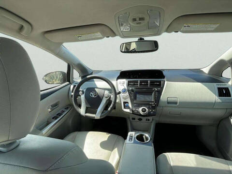 2012 Toyota Prius v Two