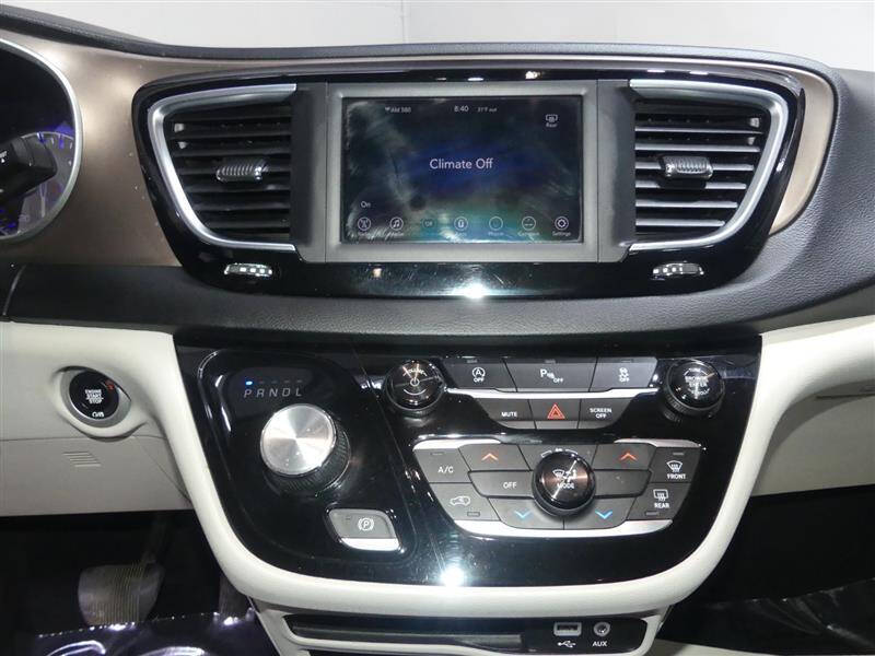 2018 Chrysler Pacifica LX