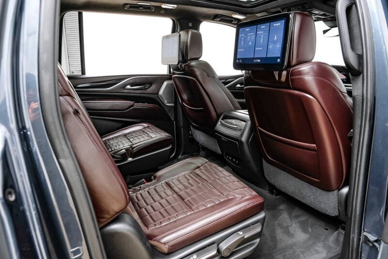 2021 Cadillac Escalade ESV Sport Platinum