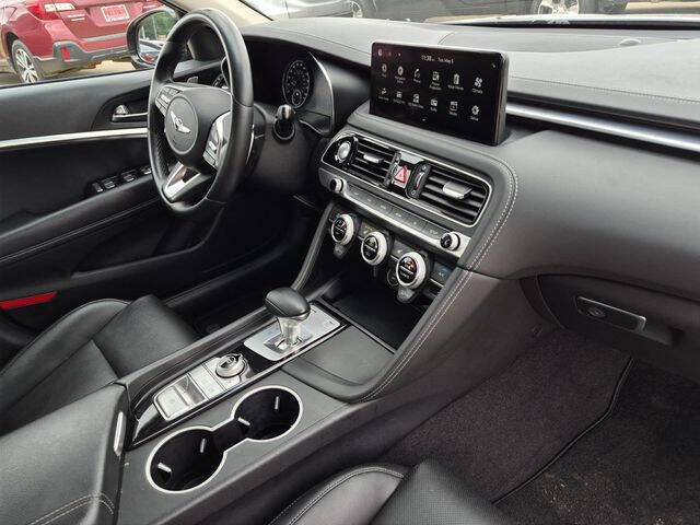 2023 Genesis G70