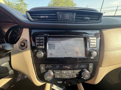 2017 Nissan Rogue SL