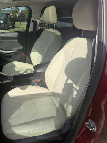2017 Ford Focus Titanium