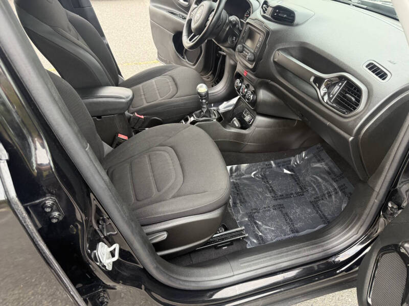 2017 Jeep Renegade Altitude