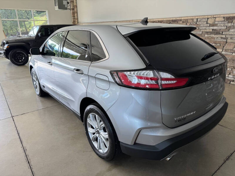 2023 Ford Edge Titanium