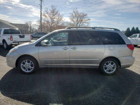 2006 Toyota Sienna for sale at 4M Auto Sales | 828-327-6688 | 4Mautos.com in Hickory NC