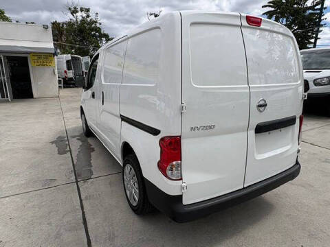 2020 Nissan NV200