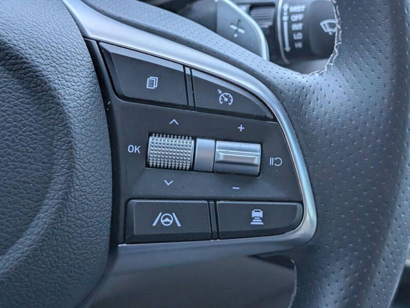 2023 Genesis G70