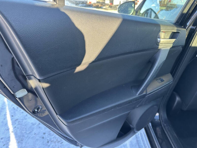 2012 Mazda MAZDA3 i Sport