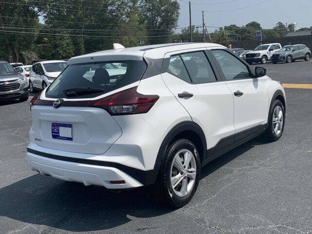 2022 Nissan Kicks S