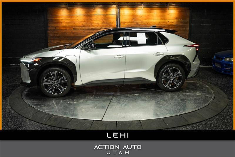 2024 Toyota bZ4X Limited