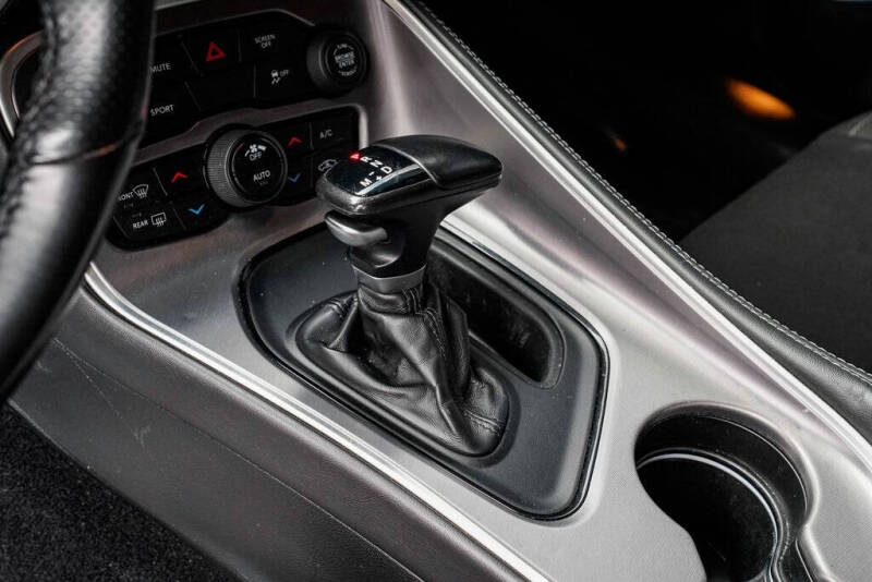 2020 Dodge Challenger SXT