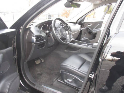 2019 Jaguar F-PACE 25t Premium