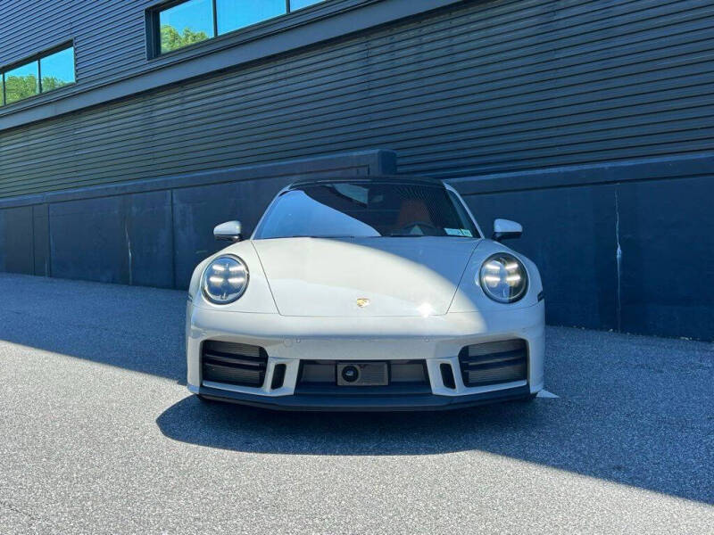 2025 Porsche 911 Carrera
