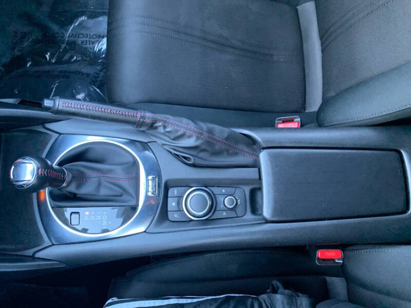 2019 Mazda MX-5 Miata Sport