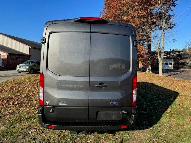 2020 Ford Transit Van Base photo 9