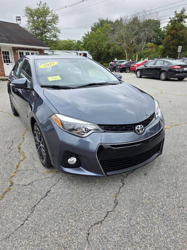 2015 Toyota Corolla LE's photo