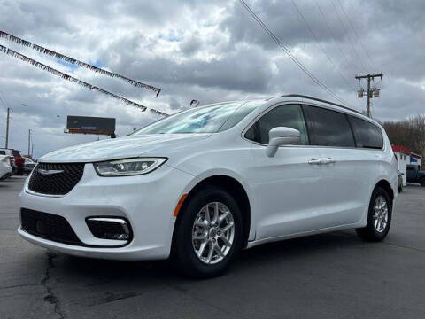 2022 Chrysler Pacifica Touring L