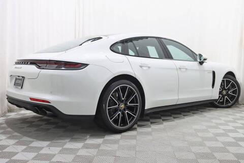2022 Porsche Panamera