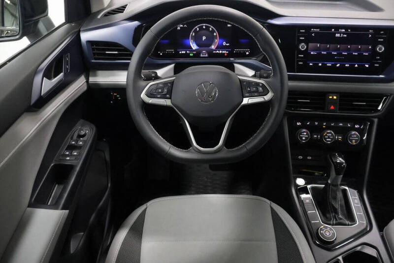 2024 Volkswagen Taos SE 4Motion