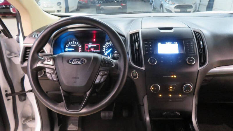 2019 Ford Edge SE
