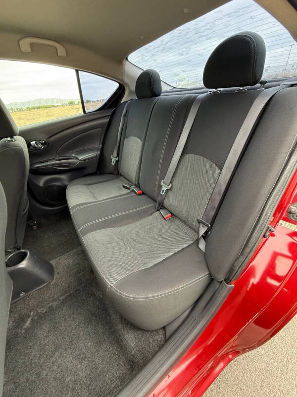 2017 Nissan Versa 1.6 SV