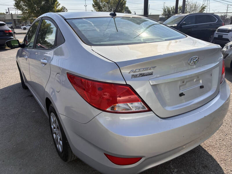 2017 Hyundai Accent SE