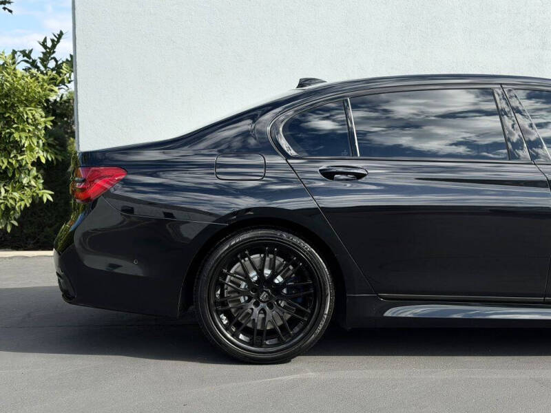 2017 BMW 7 Series 750i