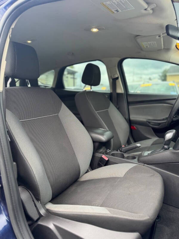 2012 Ford Focus SE