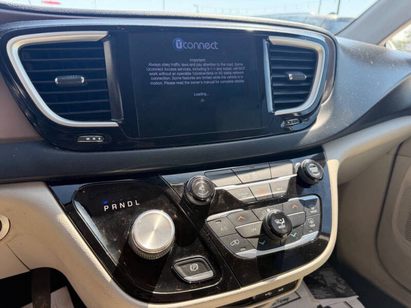 2017 Chrysler Pacifica Touring
