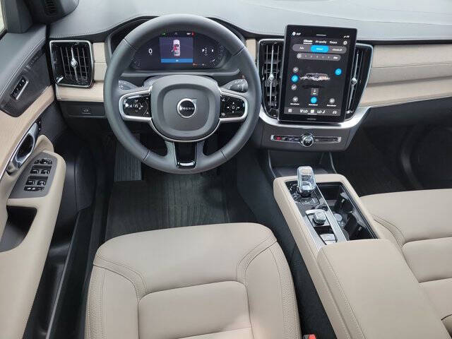 2026 Volvo XC90 B6 Plus 7P