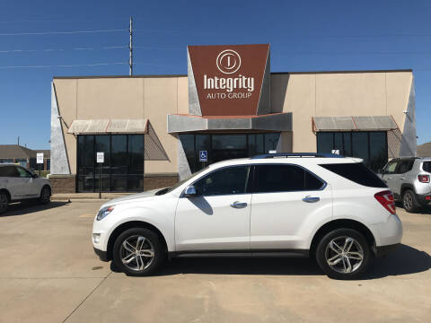 2017 Chevrolet Equinox for sale at Integrity Auto Group in Wichita KS
