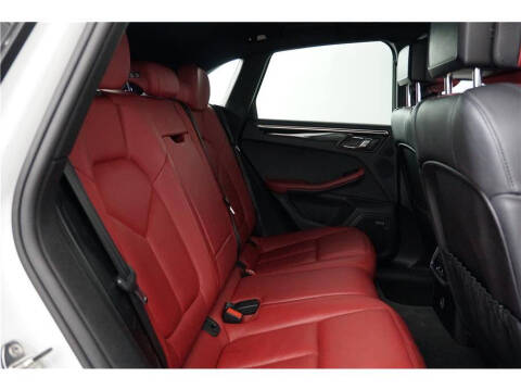 2017 Porsche Macan S