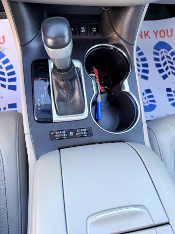 2016 Toyota Highlander Limited Platinum