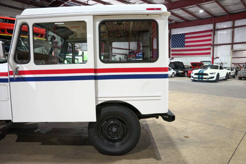 1982 AM General DJ5