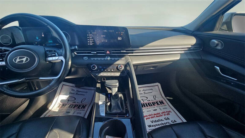 2024 Hyundai Elantra Limited